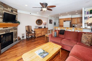 TV, fireplace, stereo