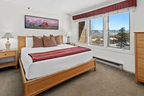 4 Schlafzimmer, Bügeleisen/Bügelbrett, kostenloses WLAN, Bettwäsche