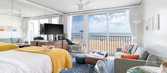 Boardwalk Oceanfront Studio near Top Dining