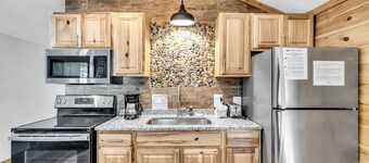 Smoky Mtn Cabin with Creek Views and Waterfall