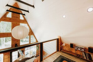 Interior - Moonshine Modern! Luxury Design, Hot Tub, Fishing! (Sevierville)