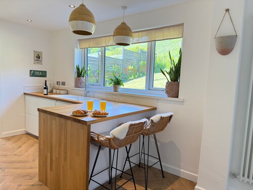 Pembury – Spacious and Contemporary 4 Bedroom Holiday Retreat