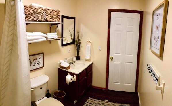 Towels, soap, shampoo, toilet paper