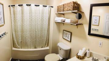 Towels, soap, shampoo, toilet paper