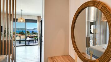 Comfort Studio, Sea View | Blackout curtains, iron/ironing board, free WiFi