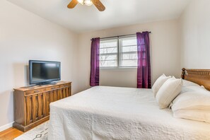 2 bedrooms, bed sheets