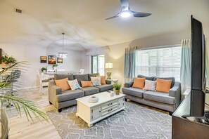 TV - 10 Mi to Ocean: Home w/ Lanai in Ormond Beach! (Ormond Beach)