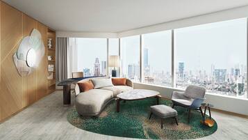 Premium bedding, in-room safe, desk, laptop workspace