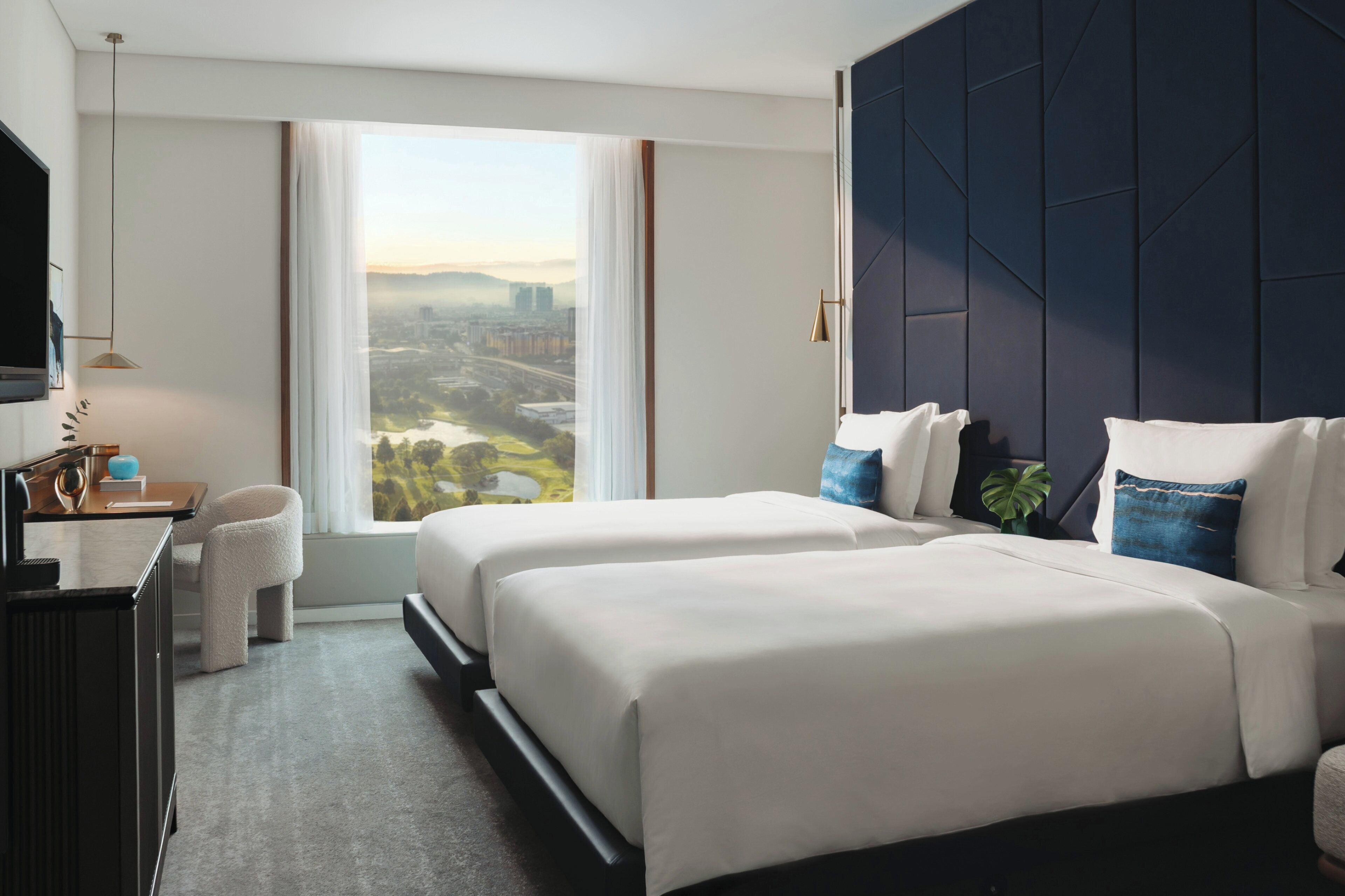 Premium bedding, in-room safe, desk, laptop workspace