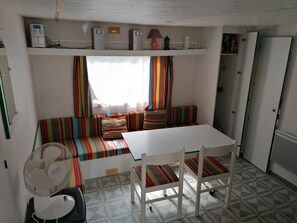 Fernseher, Stereoanlage