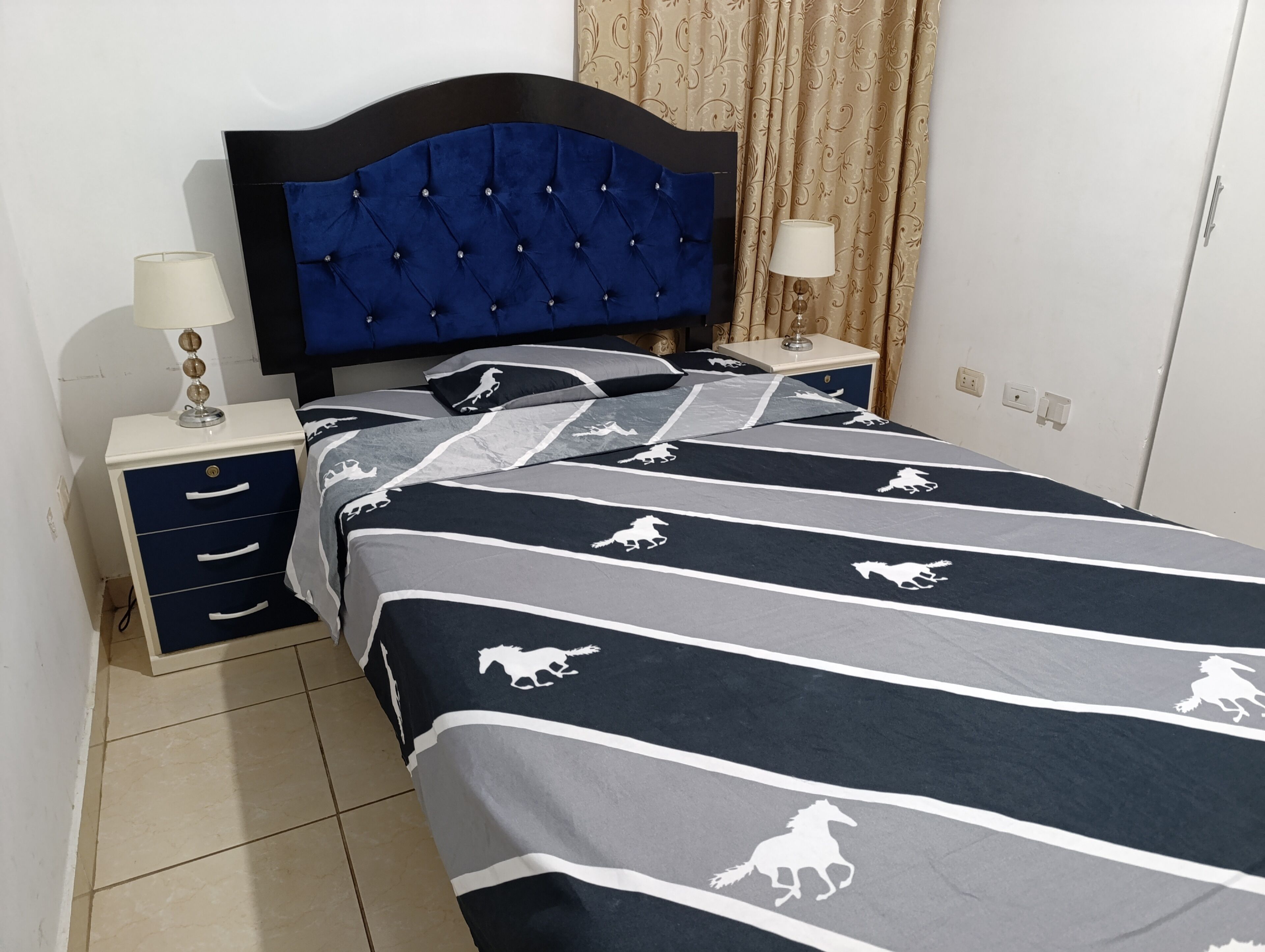 3 多间卧室、熨斗/熨衣板、WiFi、床单