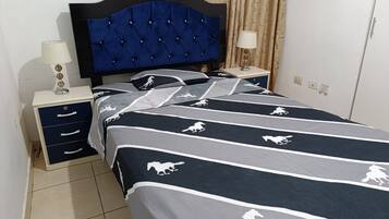 3 bedrooms, iron/ironing board, WiFi, bed sheets