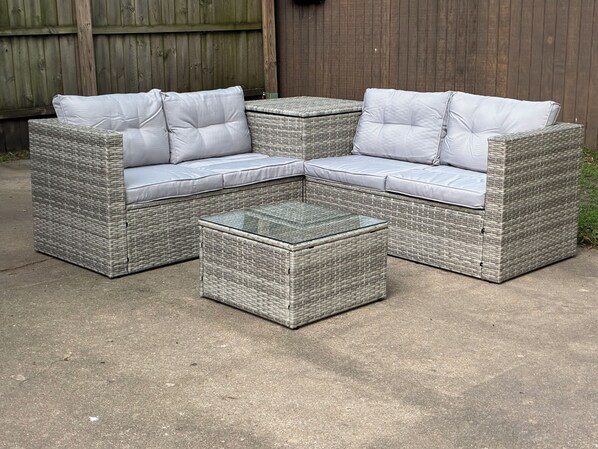 Terrace/patio - Colleens 2-bedroom house in Rock Falls with AC, WiFi. (Rock Falls)