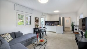 Uklassifisert bilde, 2 av 32, knapp
