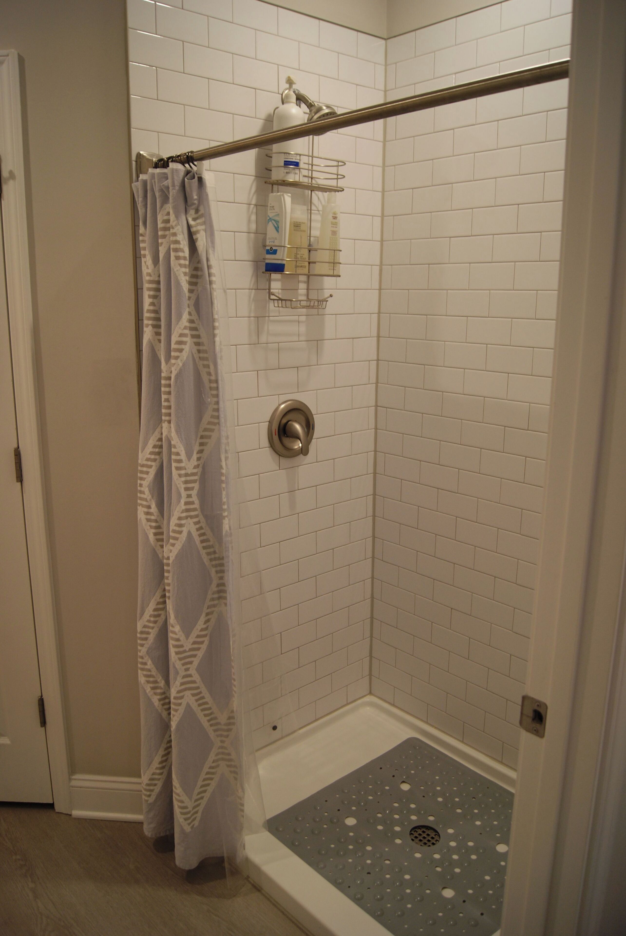 Hårføner, håndklær, såpe og toalettpapir