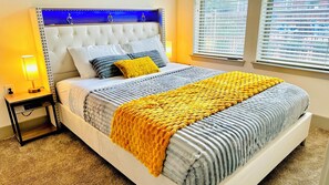 1 dormitorio, tabla de planchar con plancha, wifi y ropa de cama