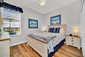 6 bedrooms, iron/ironing board, WiFi, bed sheets