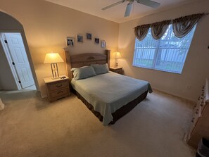 4 bedrooms, iron/ironing board, WiFi, bed sheets