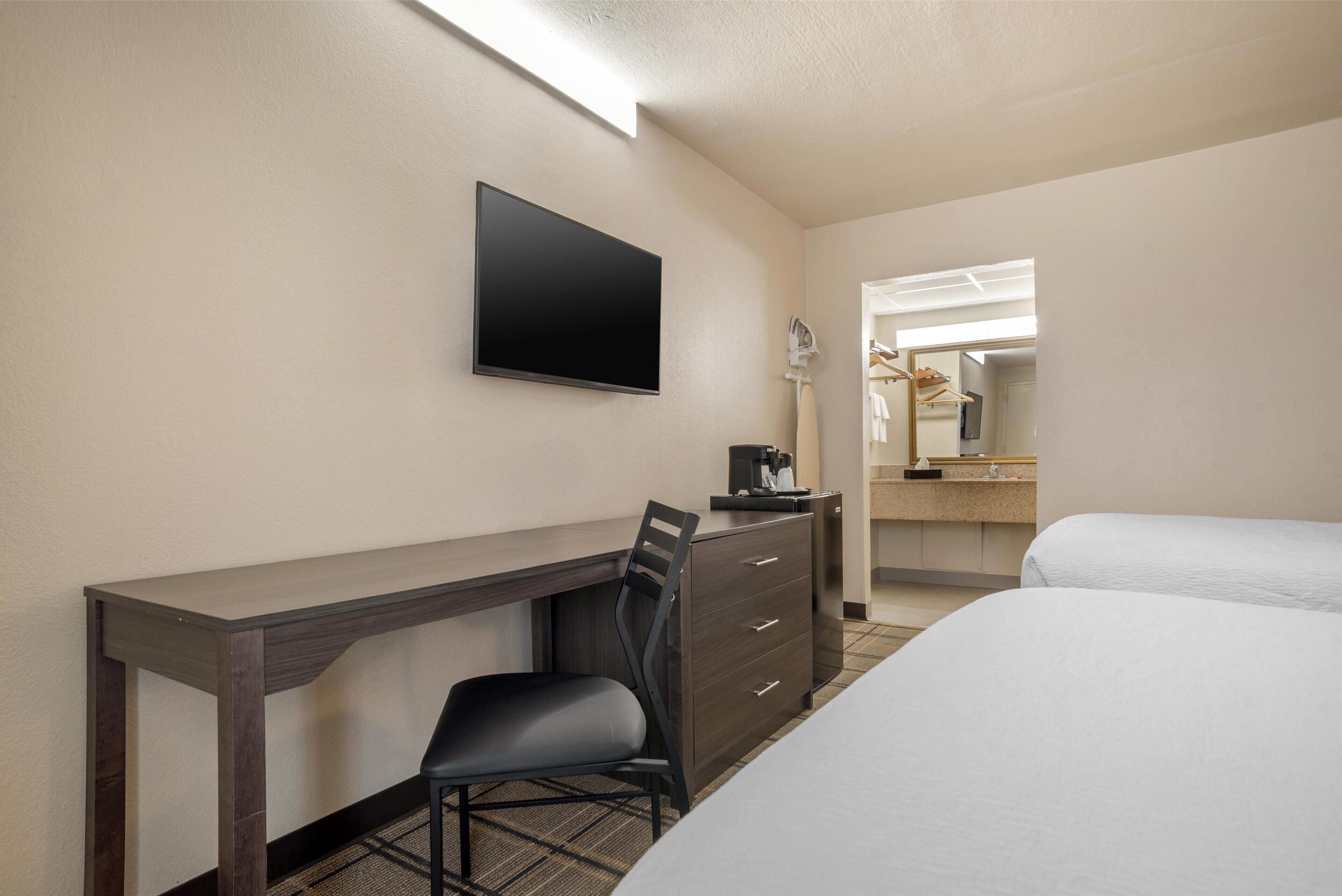 遮光布/窗簾、熨斗/熨衣板、無線上網、床單