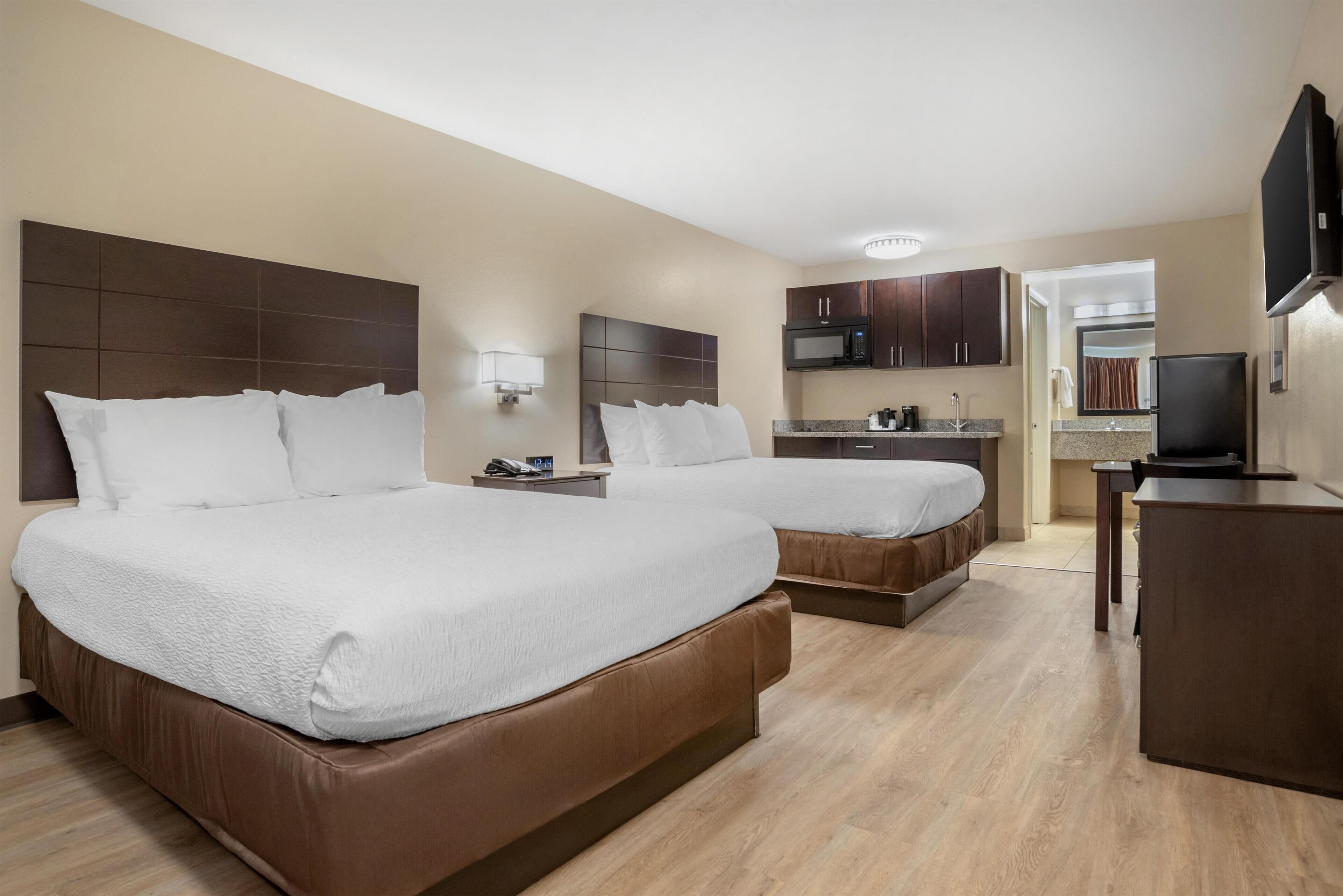 デスク、ノートパソコン用作業スペース、アイロン / アイロン台、WiFi