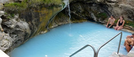 温水プール