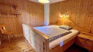 3 Schlafzimmer, Reisekinderbett, WLAN, Bettwäsche