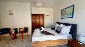 1 bedroom, WiFi, bed sheets