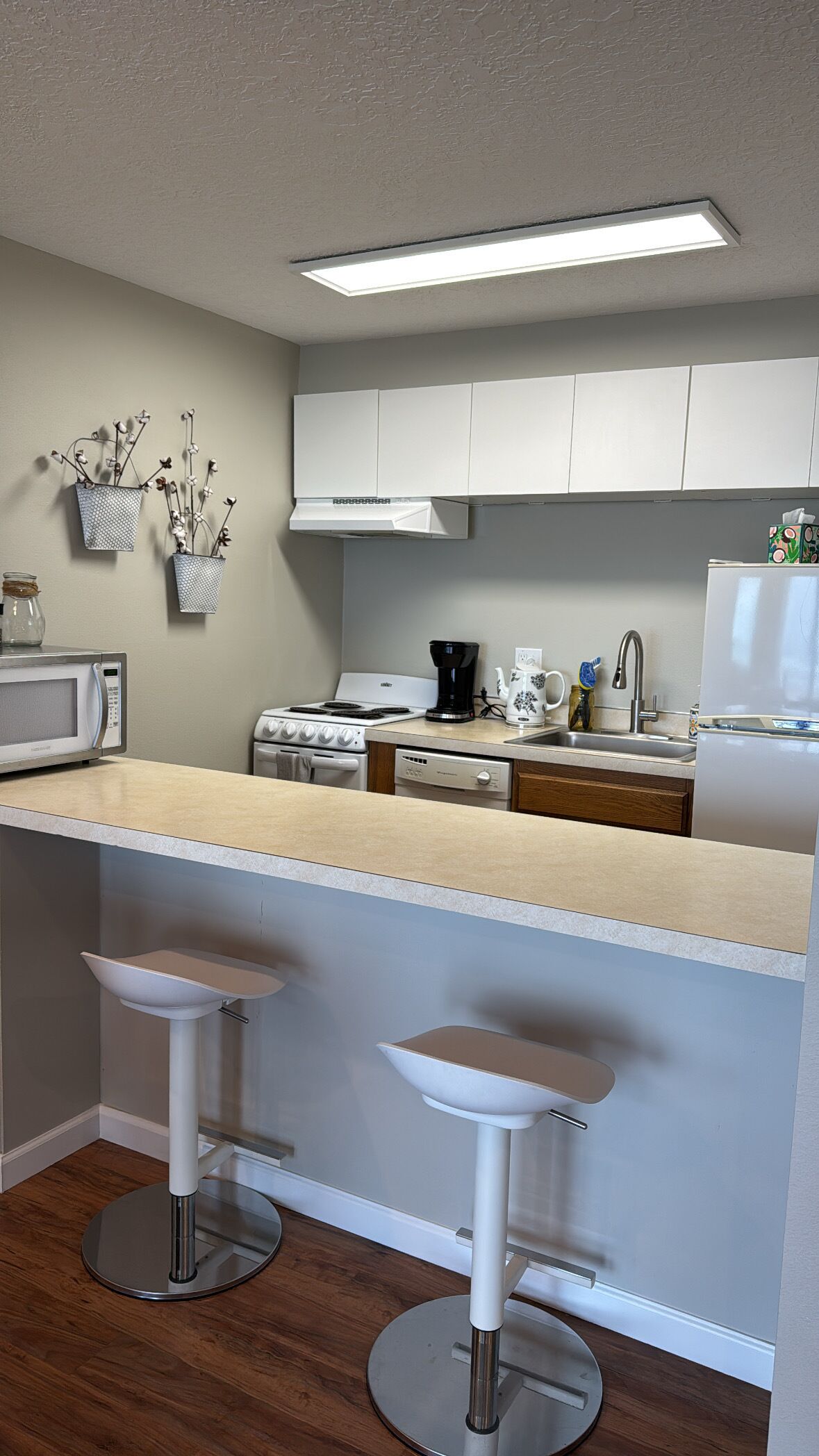 冰箱、微波炉、烤箱、炉灶