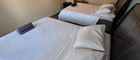 1 bedroom, WiFi, bed sheets