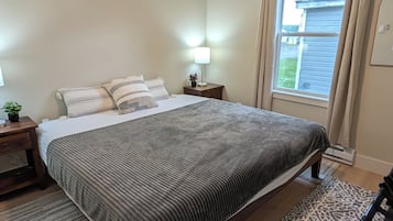2 habitaciones, tabla de planchar con plancha, wifi y ropa de cama