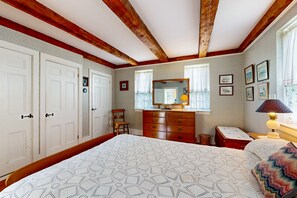 1 dormitorio, tabla de planchar con plancha, Internet y ropa de cama