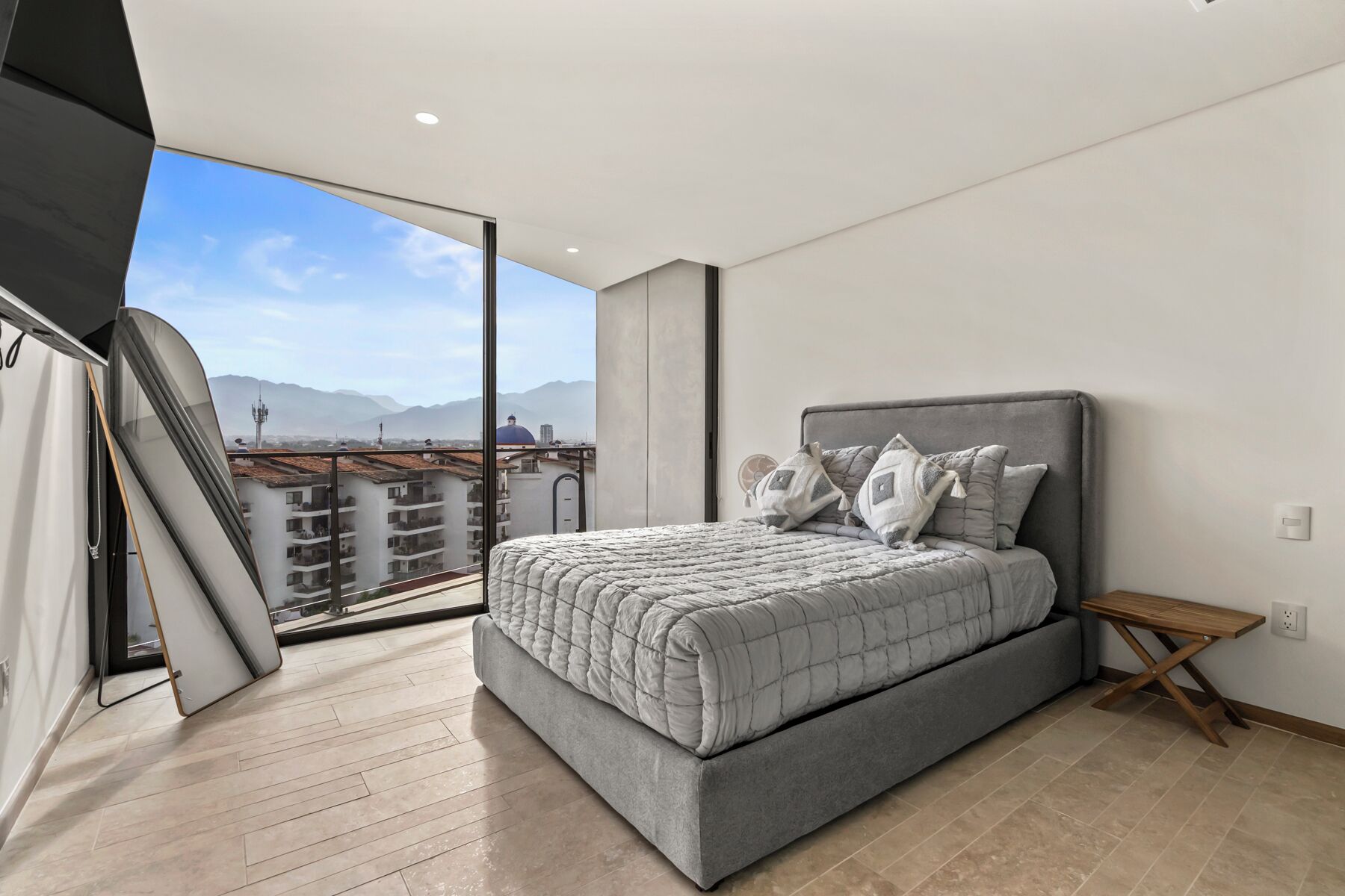 Design-Doppelzimmer | Laptopgeeigneter Arbeitsplatz, schallisolierte Zimmer, kostenloses WLAN