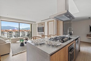 อพาร์ทเมนท์ | ครัวส่วนตัว | เครื่องชงกาแฟ/ชา, ตู้แช่แข็ง