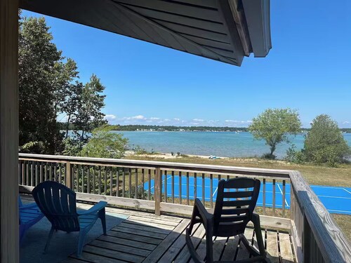 Incredible Paradise Bay Views