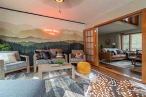 TV connectée, cheminée