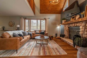 Smart-tv en een open haard