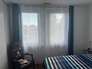 3 bedrooms, free WiFi, bed sheets