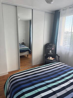 3 bedrooms, free WiFi, bed sheets - Le Manoir - Urban oasis with pool in the heart of Toulouse (Toulouse)