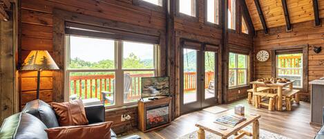 TV connectée, cheminée, jeux vidéo, écrans d'ordinateur