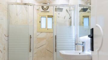 Dusche, Handtücher, Seife