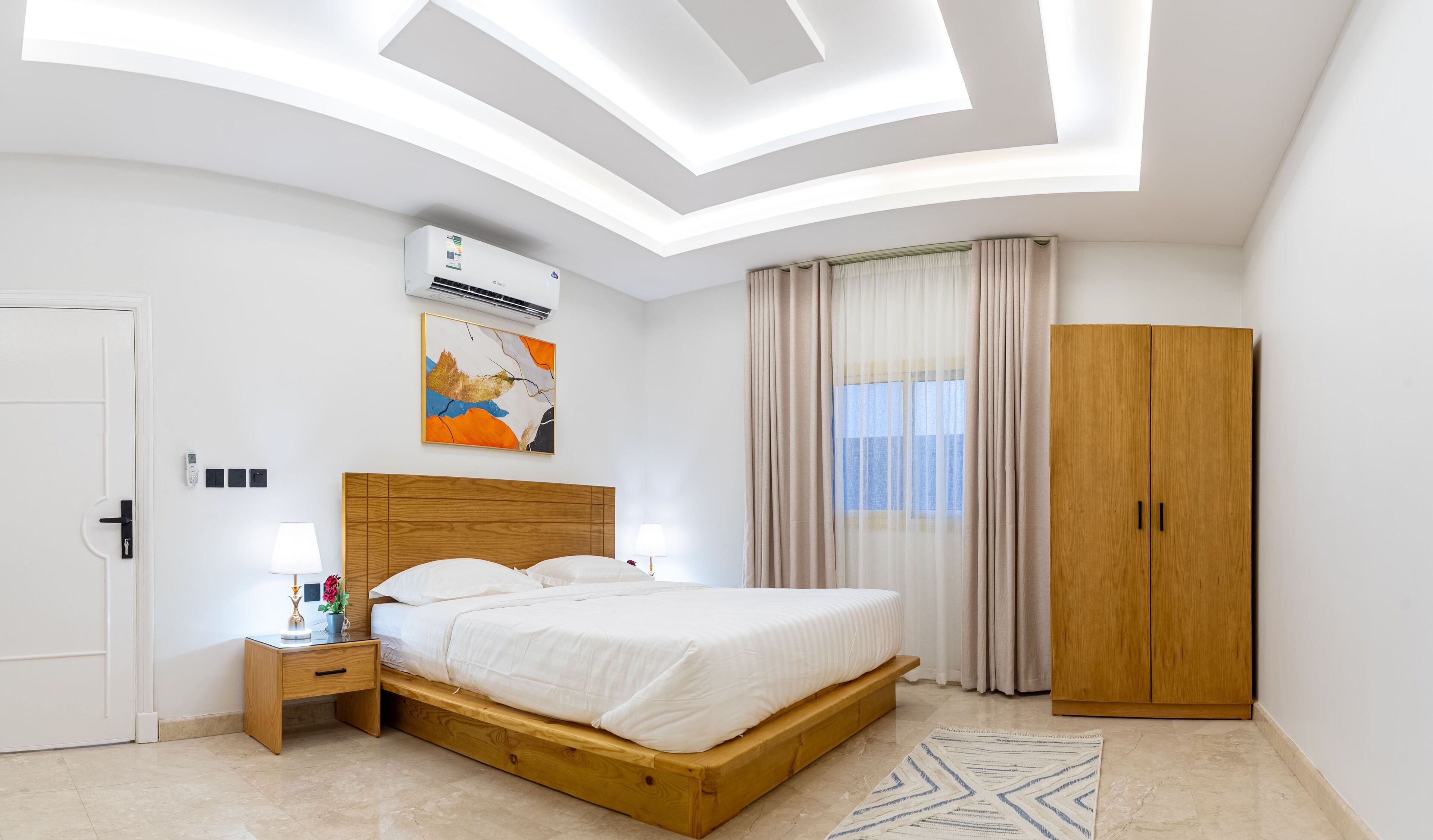 Luxe beddengoed, verduisterende gordijnen, beddengoed