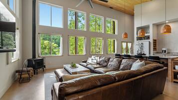 TV connectée, cheminée