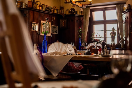 Restaurant. Landgasthof-Hotel Rebstock