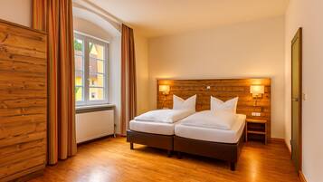 Basic Double Room | Desk, free WiFi