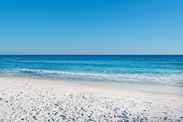 Hus - flere senge (By the Ocean Blue) | Strand