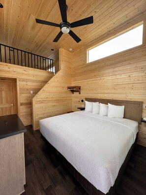 2 makuuhuonetta, Wi-Fi, vuodevaatteet