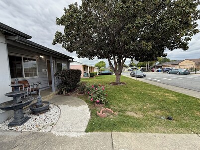 Welcoming 3-bedroom house in Fremont Near Everything