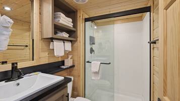 Dusche, Haartrockner, HandtĂŒcher, Seife