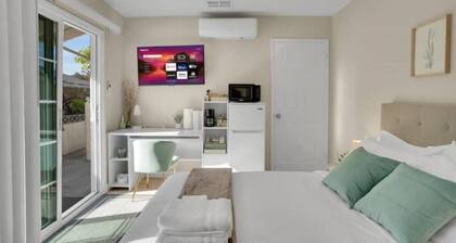 The Emerald Retreat - BRAND NEW !