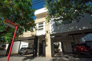 Exterior - Large Duplex 4 (Mendoza)